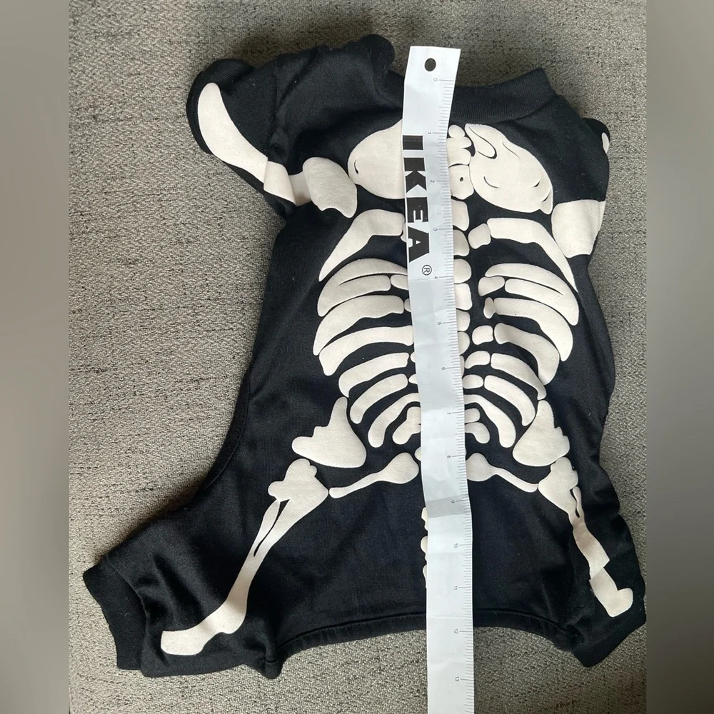 Dog costume skeleton